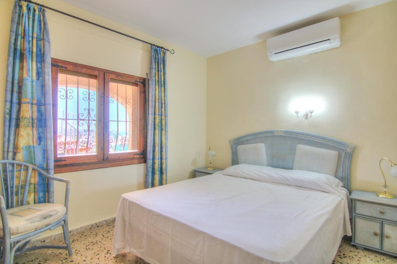 Villa Con Piscina Y Vistas Al Mar - Mar 27 H Калпе Екстериор снимка